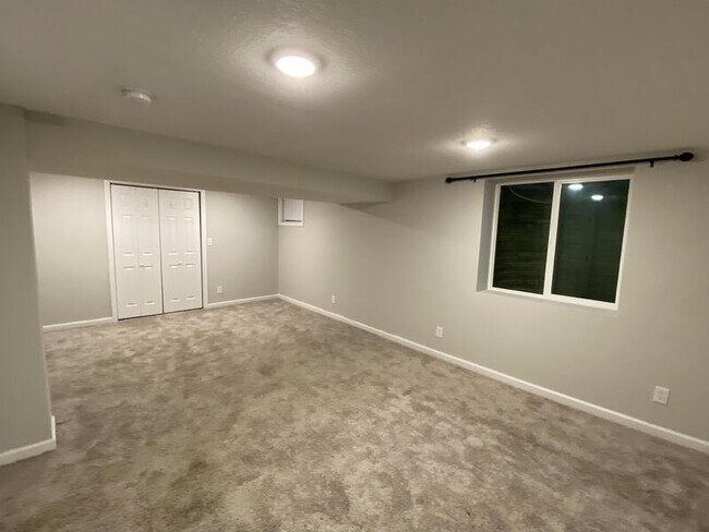 Foto del edificio - 8312 East 105th Street - 2