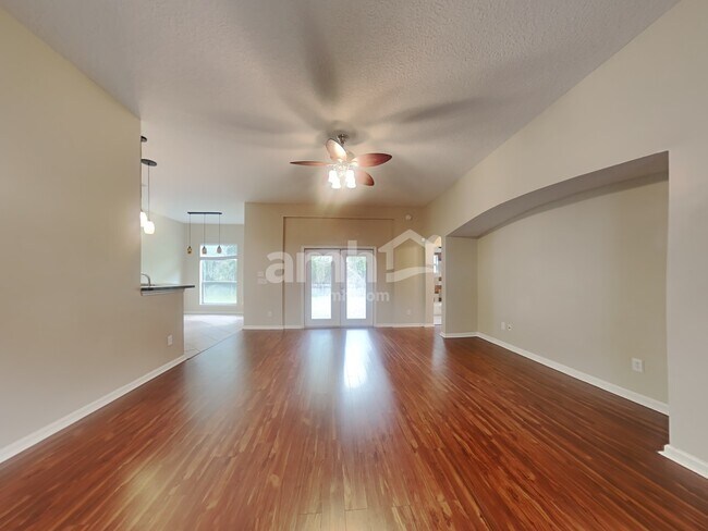 Foto del edificio - 13839 Fish Eagle Dr W