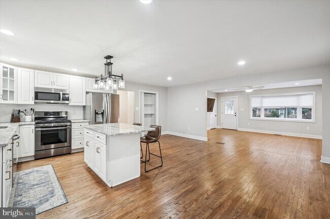 Foto del edificio - 607 Jackson Ave