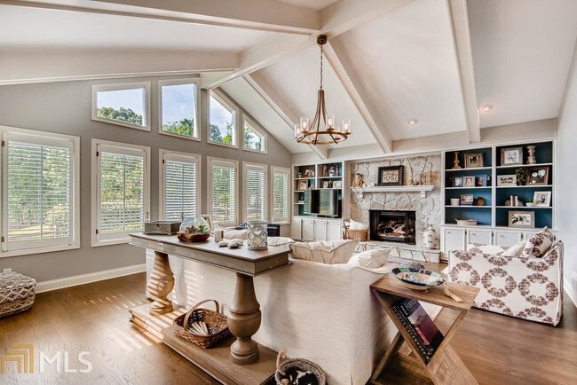 Foto del edificio - 425 Millbank Pl