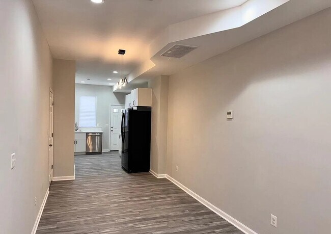 Foto del edificio - 503 N Lakewood Ave