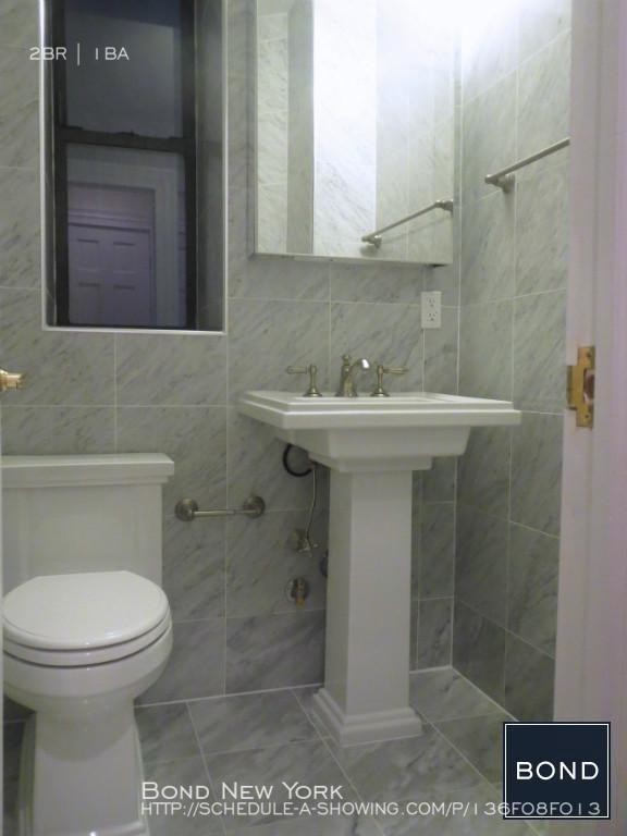 Building Photo - Prime UWS 2 Bedroom Doorman/Elevator/Laundry