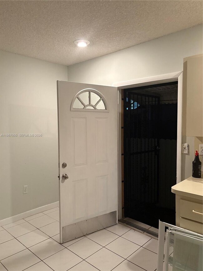 Foto del edificio - 4051 NW 5th St