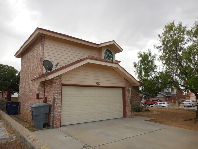 Building Photo - 10912 Sandy Koufax Dr