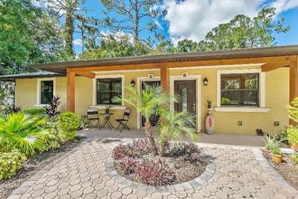 Building Photo - 103 N Forsyth St