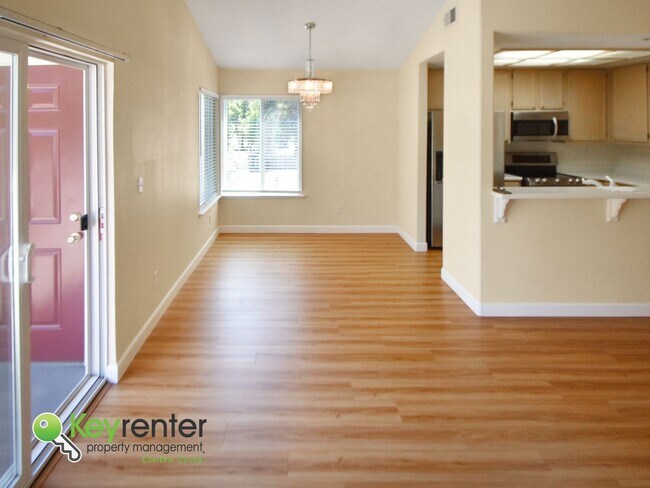 Foto del edificio - Rare San Ramon Foothills Condo available!
