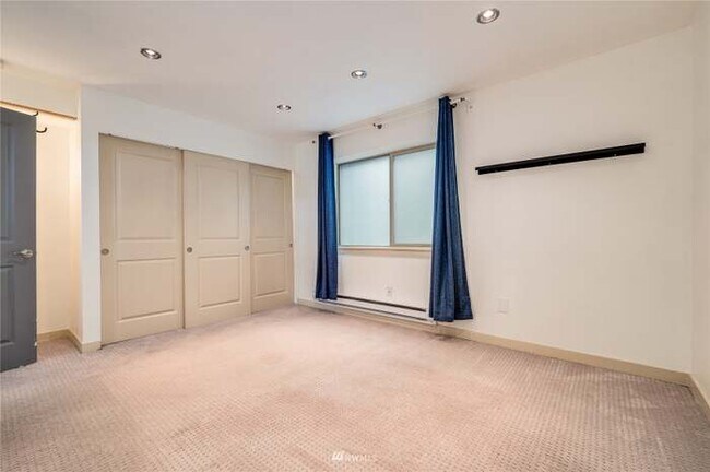 Foto del edificio - 5847 NE 75th St