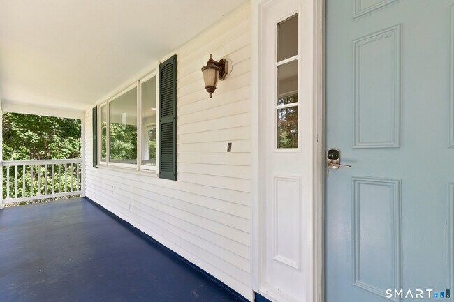Foto del edificio - 115 Forty Acre Mountain Rd