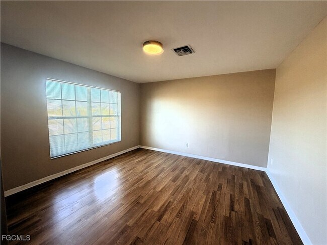 Foto del edificio - 1710 NW 17th St