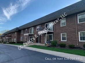 Building Photo - 20 Simpson St