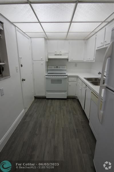 Building Photo - 9159 SW 77th Ave