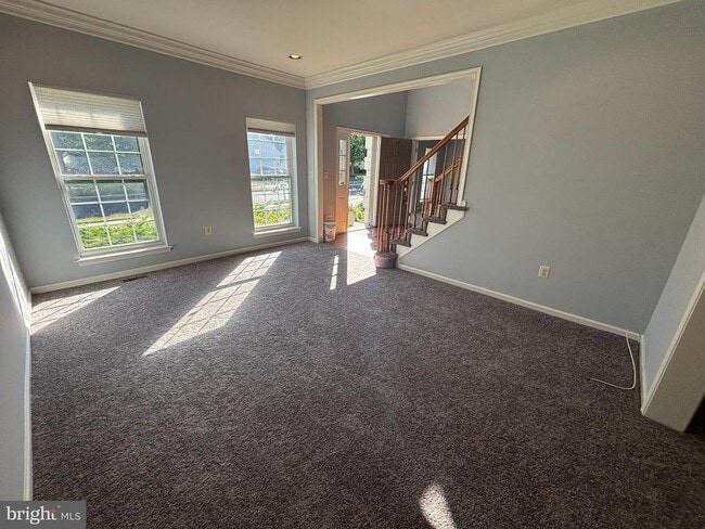 Building Photo - 721 Deer Creek Dr