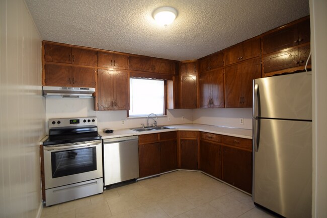 Foto del edificio - 1609 Linwood Rd