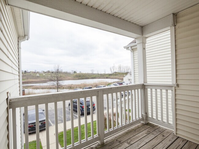 Building Photo - 521 Silverstone Dr