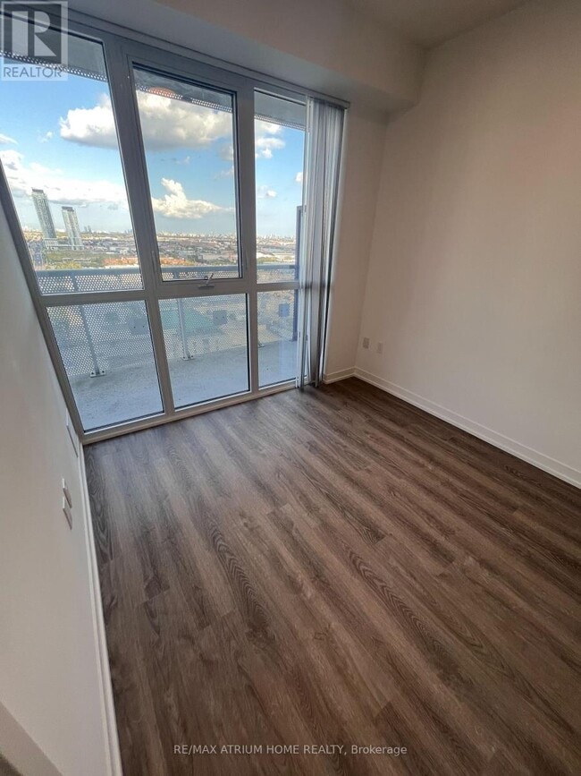 Building Photo - 8 Interchange Wy