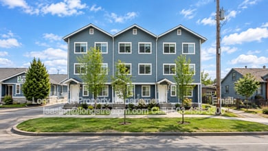 Building Photo - 132 SW Avery Ave