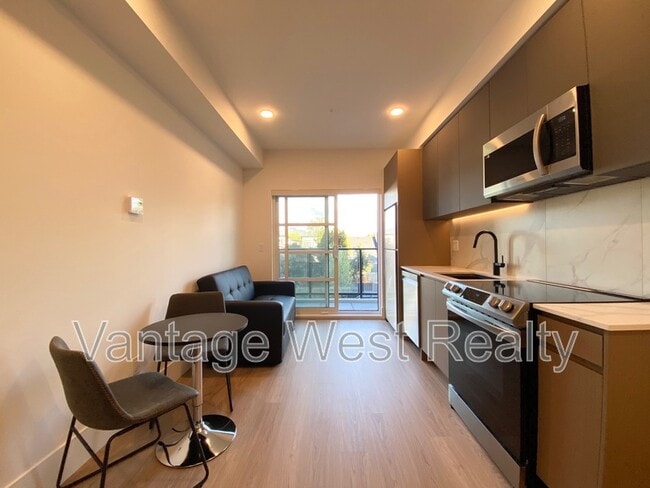 Building Photo - 720-720 K. L. O. Rd