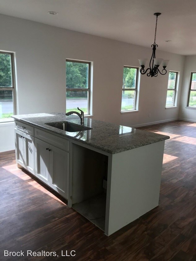 3 br, 2 bath House 3640 Millet Avenue House Rental in Fort Worth