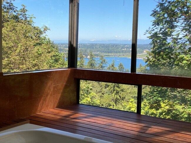 Foto del edificio - Mercer Island modern house W/a finished MIL APT  For Rent