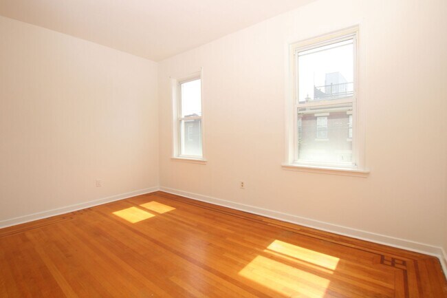Photo - Beautiful 1 bed 1 bath in Fairmount- available Aug 1st Apartment