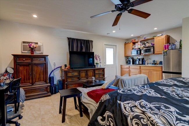Foto del edificio - 866 SW 29th Terrace
