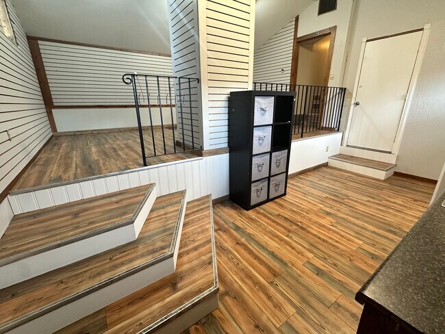 Fotografía del edificio - 47 W Bridge St