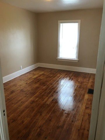 Bedroom - 521 Burbank Ave