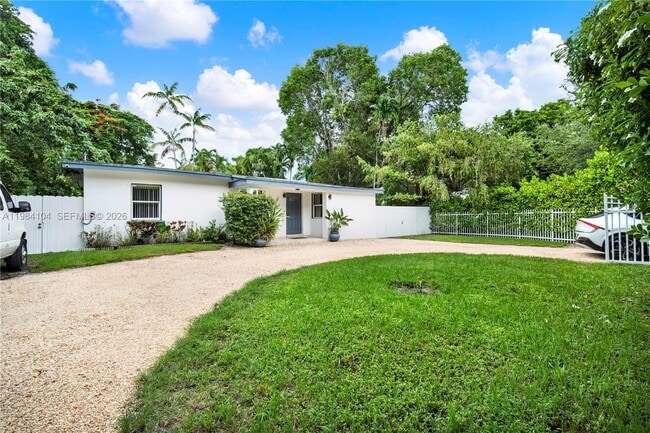 Building Photo - 6400 SW 62nd Ct