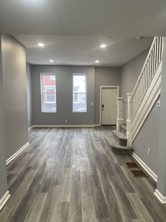 Foto del edificio - Anika Homes 3 Bedroom