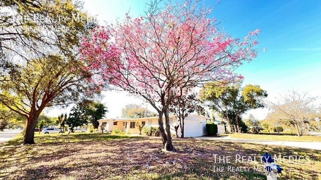 Foto del edificio - 1516 Dove Dr