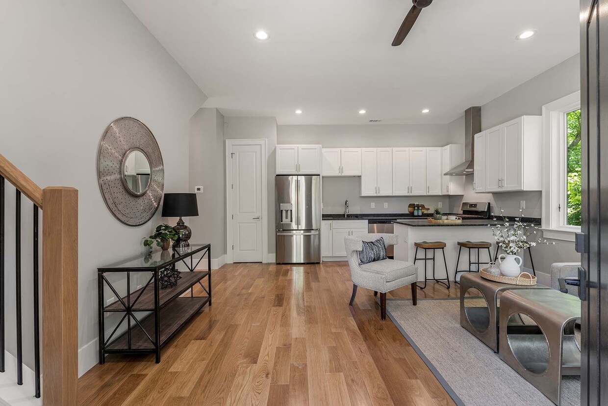 Foto principal - 98 Johnson Ferry Rd NW