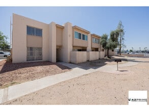 Building Photo - 3520 W Dunlap Ave