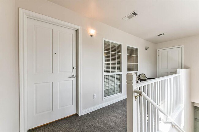 Foto del edificio - 2115 Lexington St