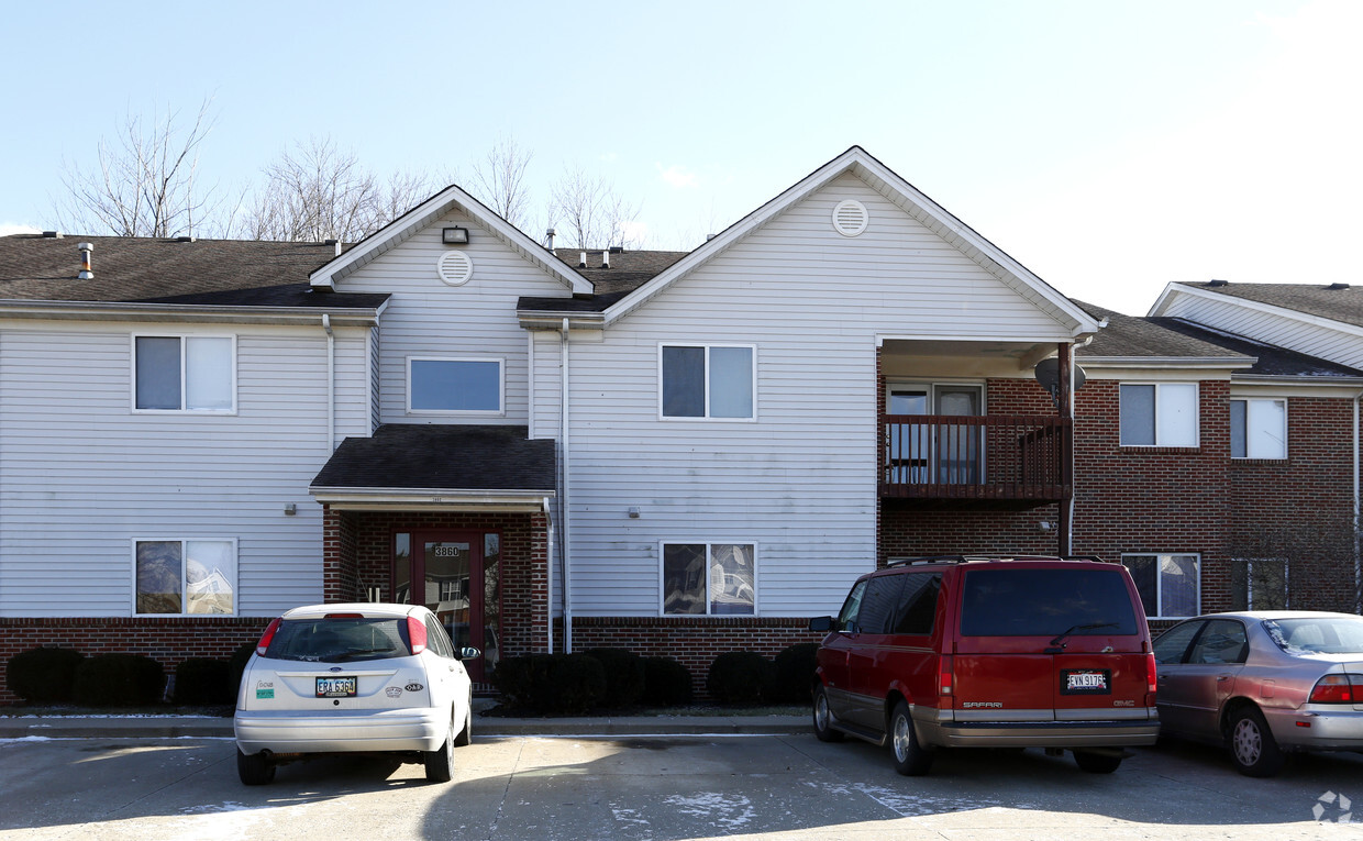 Building Photo - Little Creek Apartments