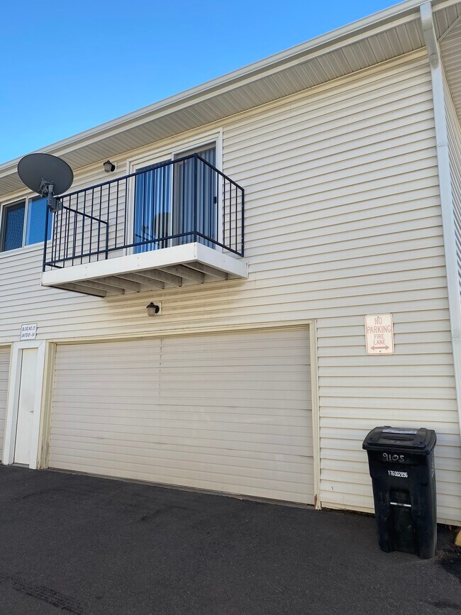 Foto del edificio - 9105 E Lehigh Ave