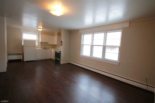 Building Photo - Studio, 1 bath Apartment - 309 N 5th St #6