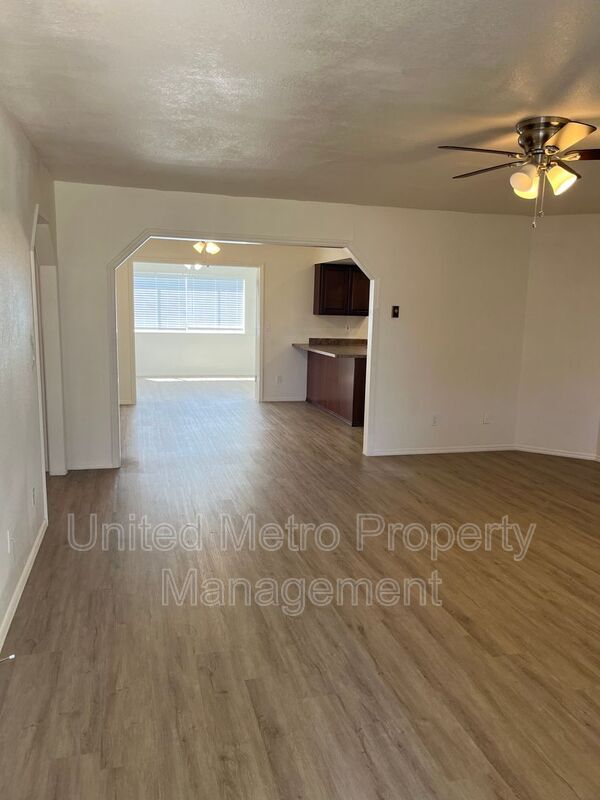 Building Photo - 4247 N Kachina Way