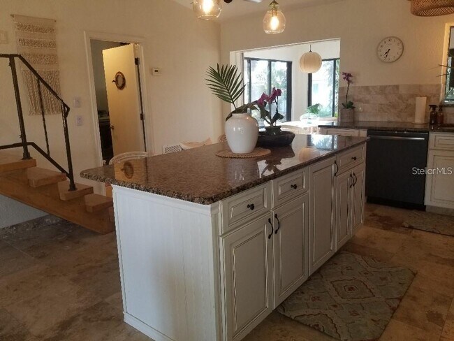 Foto del edificio - 13349 Buckett Cir