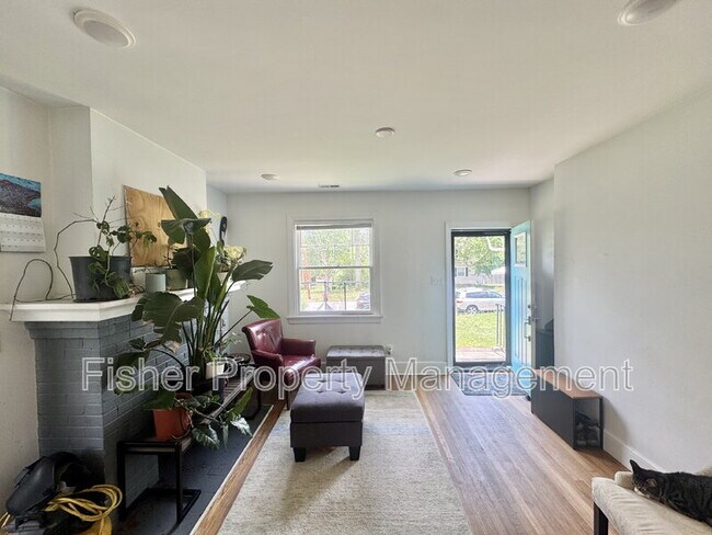 Foto del edificio - 2205 Fenton St