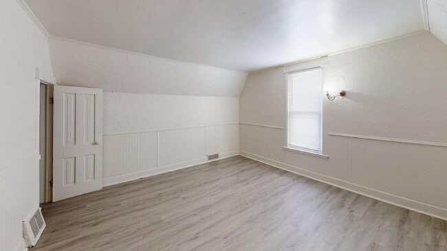 Building Photo - 1204 2nd St NW