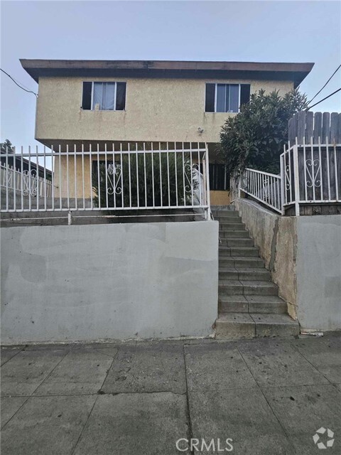 Building Photo - 2522 Alcazar St