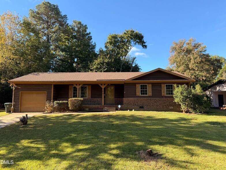 Foto principal - 501 Atchison St