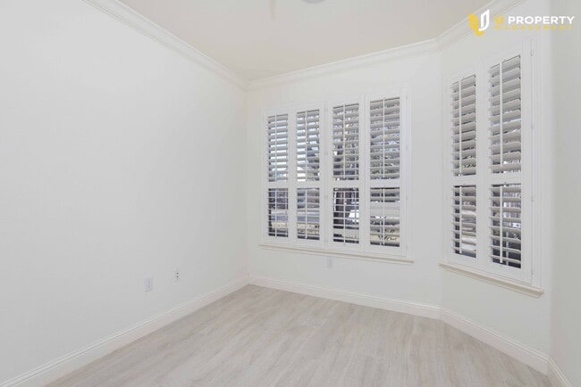 Building Photo - What's special