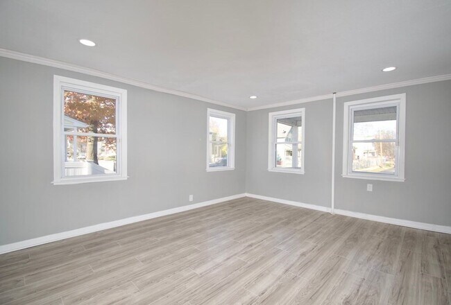 Building Photo - Rare Chance for a 5 Bedroom, Single Family...