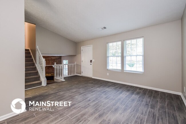 Foto del edificio - 5097 Martins Crossing Rd