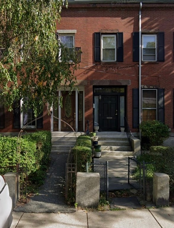 Foto principal - 23 Juniper St