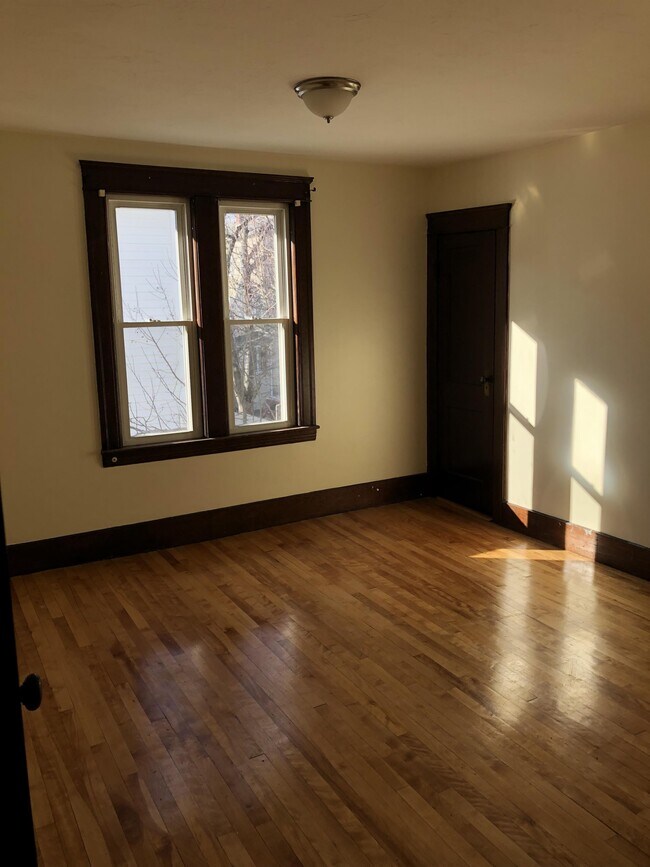 Building Photo - 18 Acton St