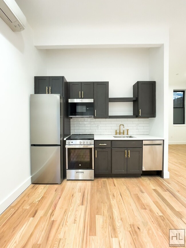 Foto del edificio - Spacious Williamsburg 3-Bed 2.5-Bath / Mas...