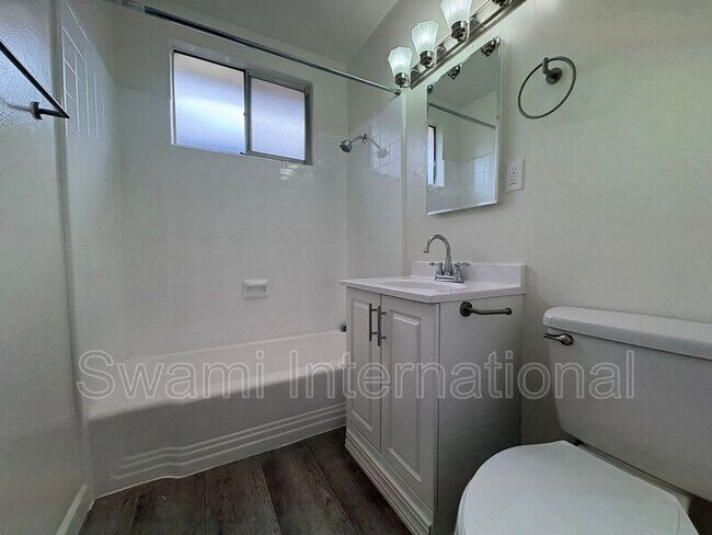 Foto del edificio - 21612 Berendo Ave
