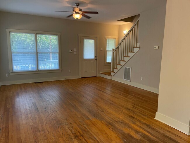 Building Photo - PRE-LEASING FOR AUGUST 2026!